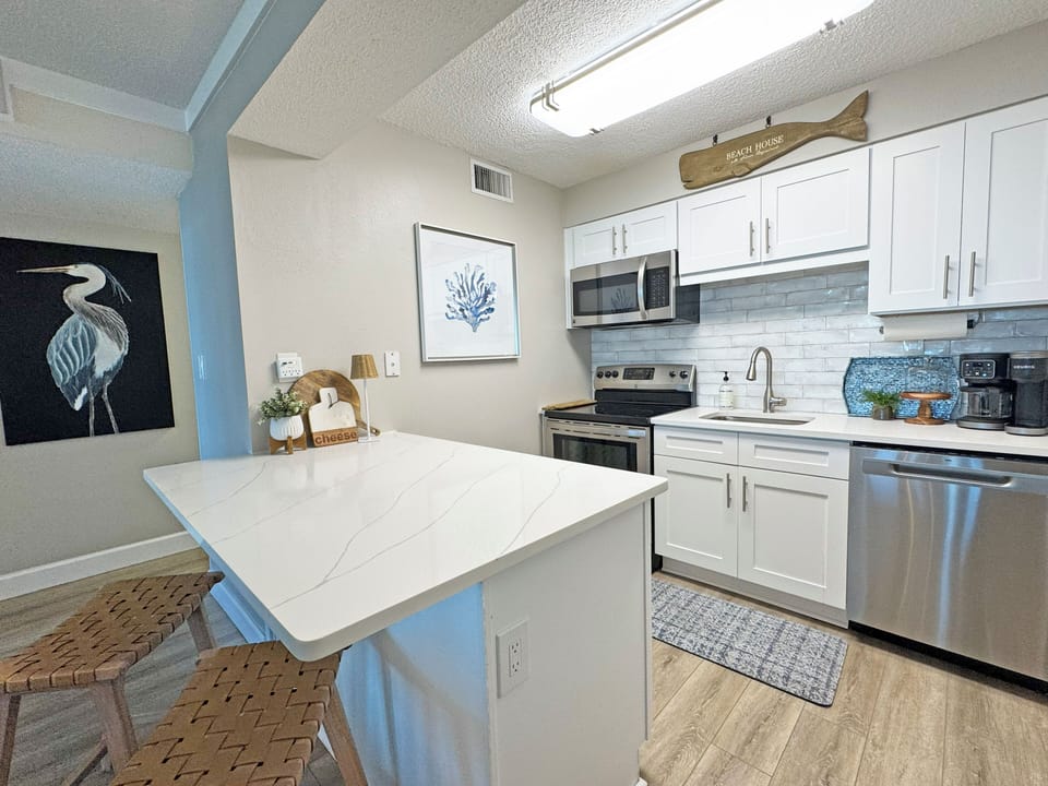 Kitchen Bar Area