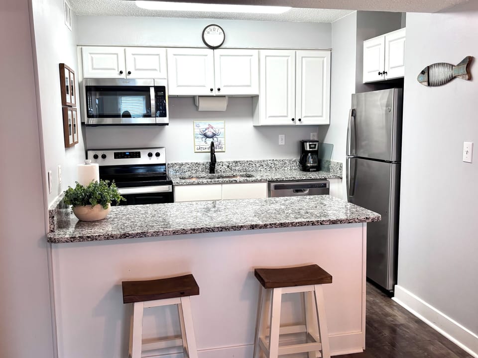Kitchen Bar Area