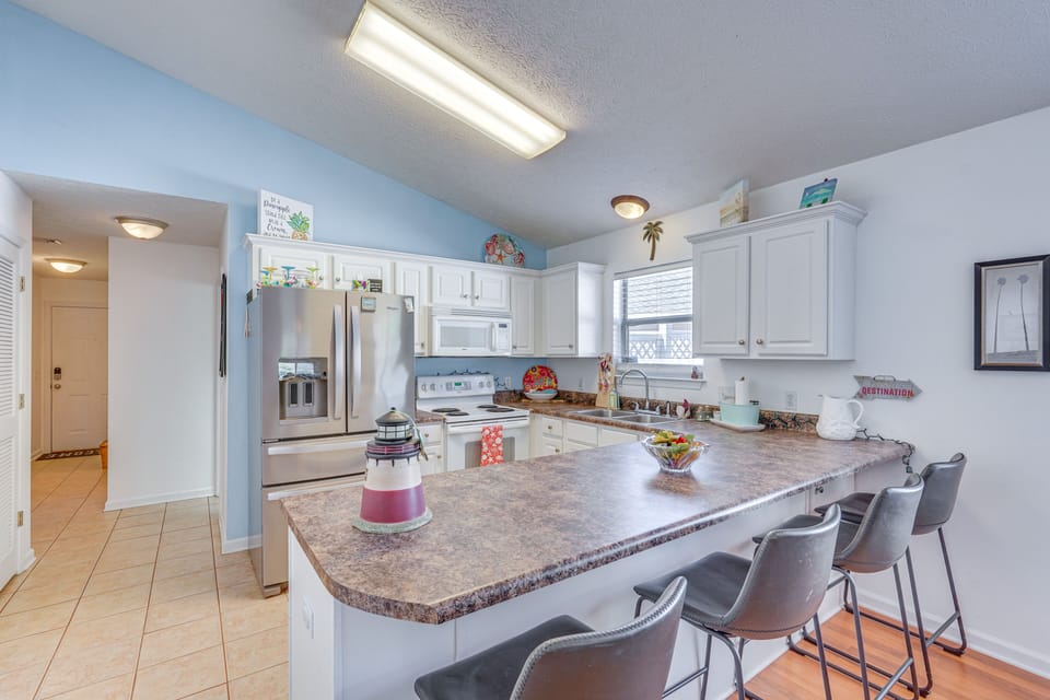 Kitchen | Dishwasher | Cooking Basics | Breakfast Bar