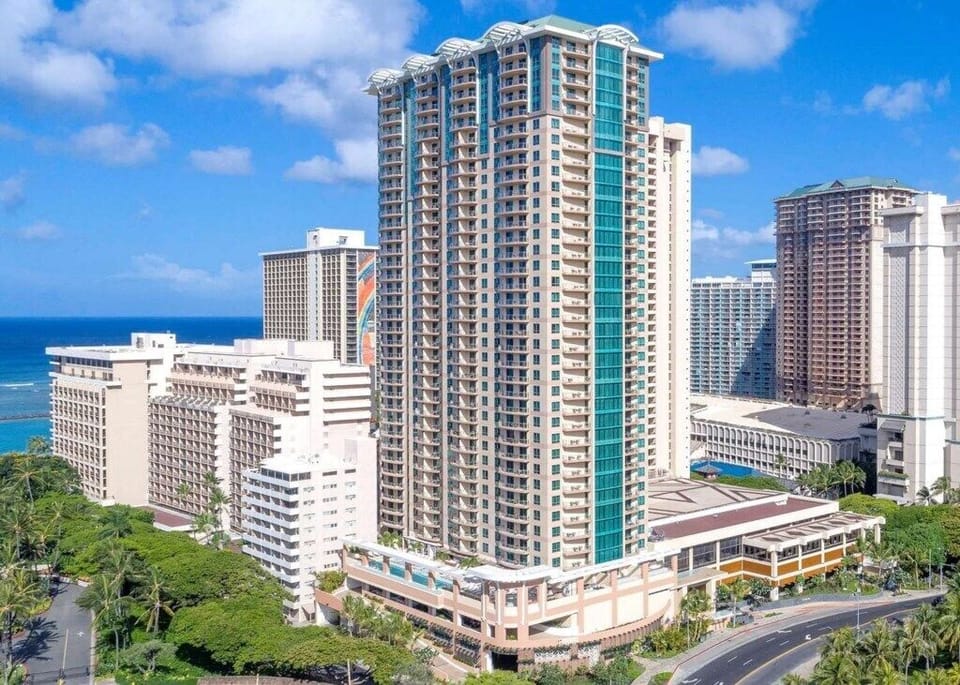 The Grand Islander, a Hilton Grand Vacations Club_5.jpg