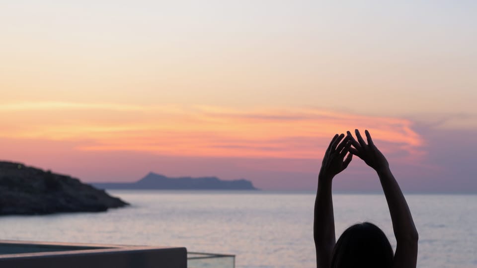 Cherish iconic sunsets, whilst staying with us.