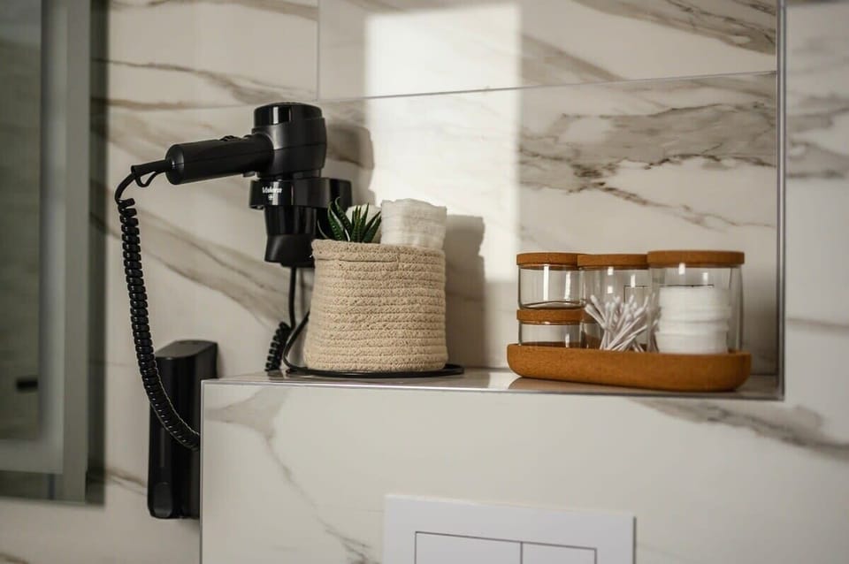 Bathroom amenities