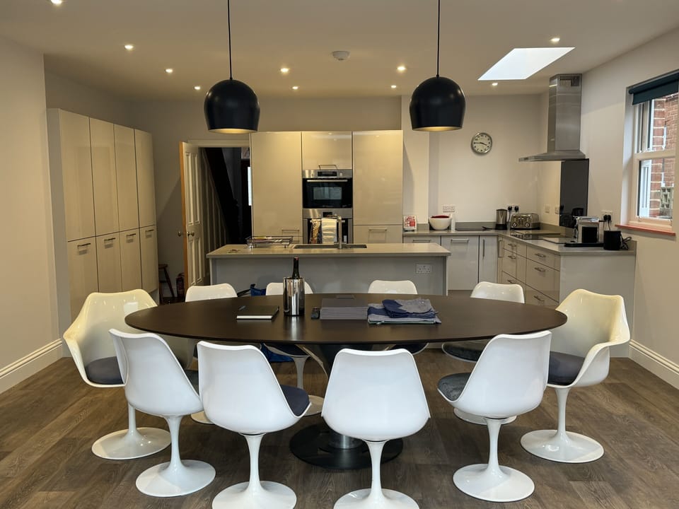 Kitchen with dining table