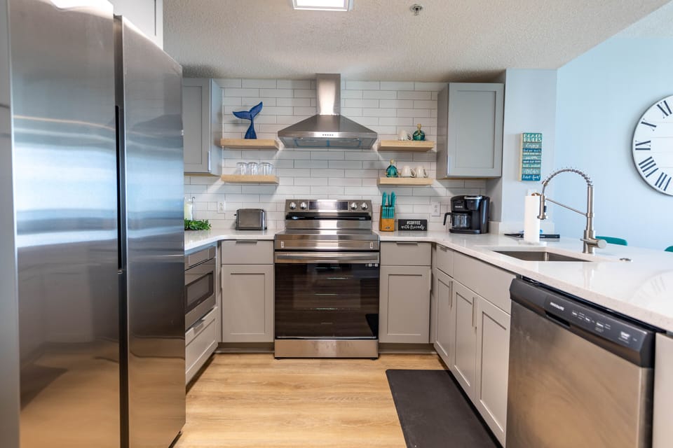 Fully Stocked Kitchen