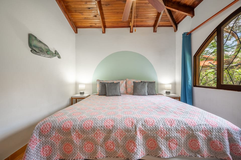 Indulge in your favorite TV shows for a midday siesta or when you're winding down in the evening – rest assured, great sleep awaits you either way!