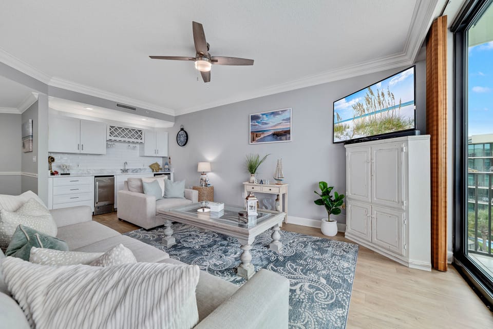 Relax and unwind in our spacious living room where luxe furnishings and a large Smart TV provide the perfect nestling place for your maximum comfort and stress-free convenience.