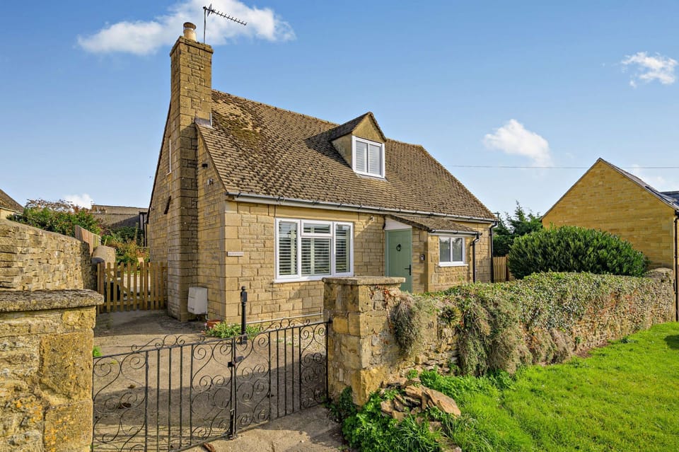 Ways End - StayCotswold