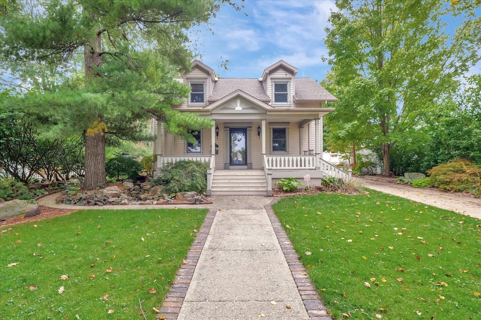 7bbcc11c-b65e-4f0d-9035-c4866e448a38