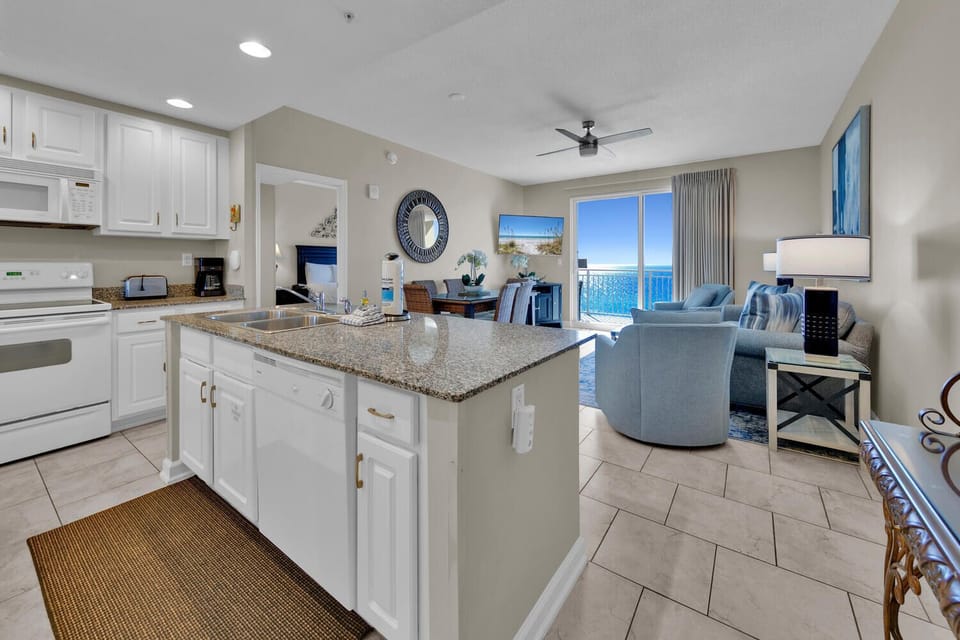 Kitchen to living room