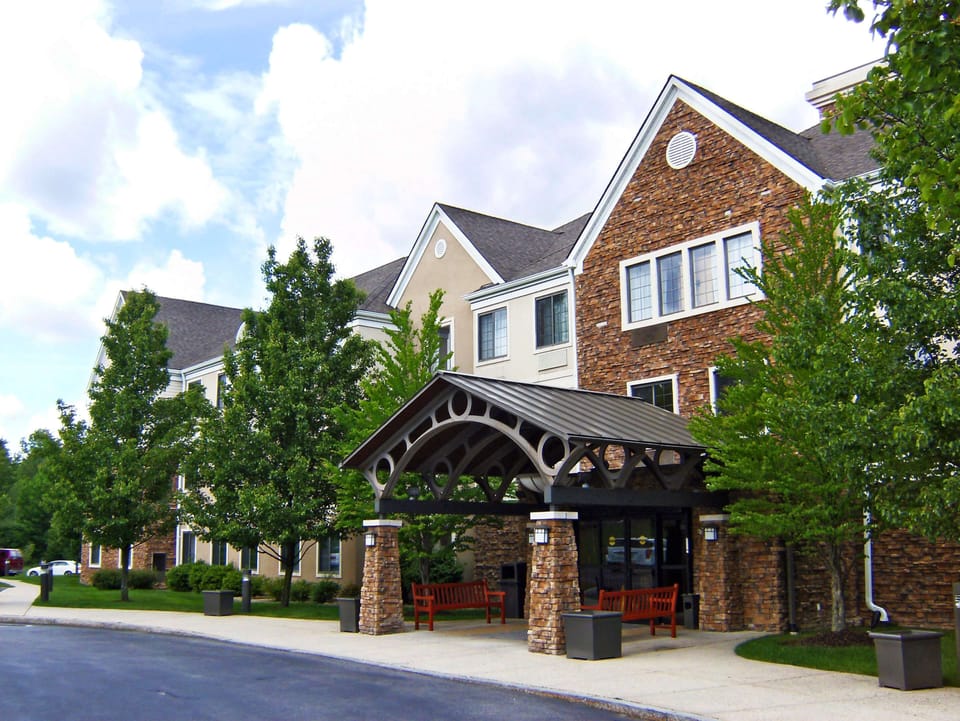 Arrive with ease at a welcoming entrance and landscaped grounds.
