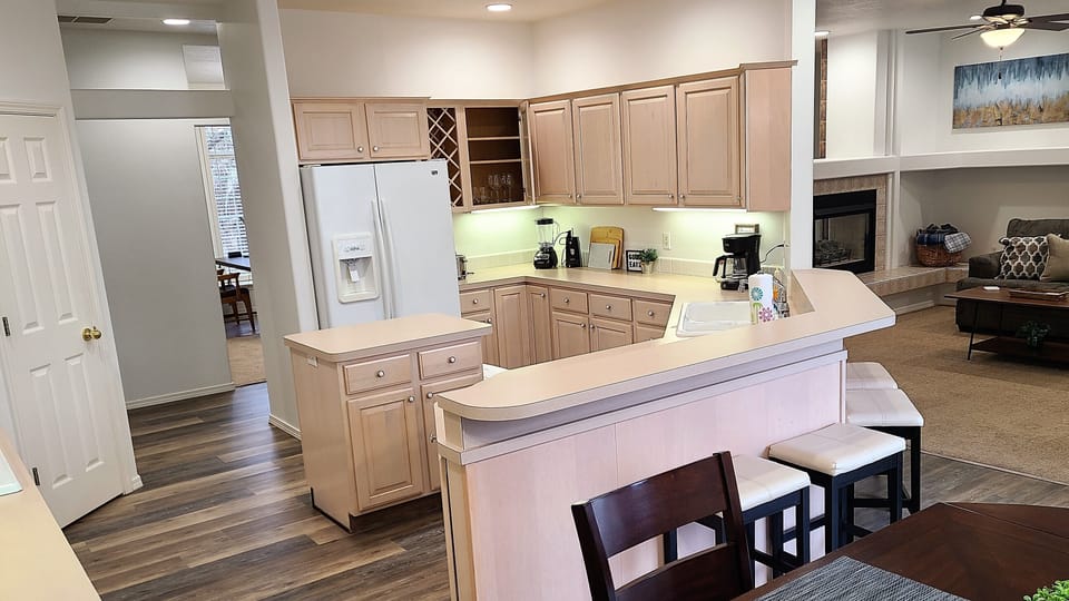 Kitchen - various appliances, Reverse Osmosis drinking water system