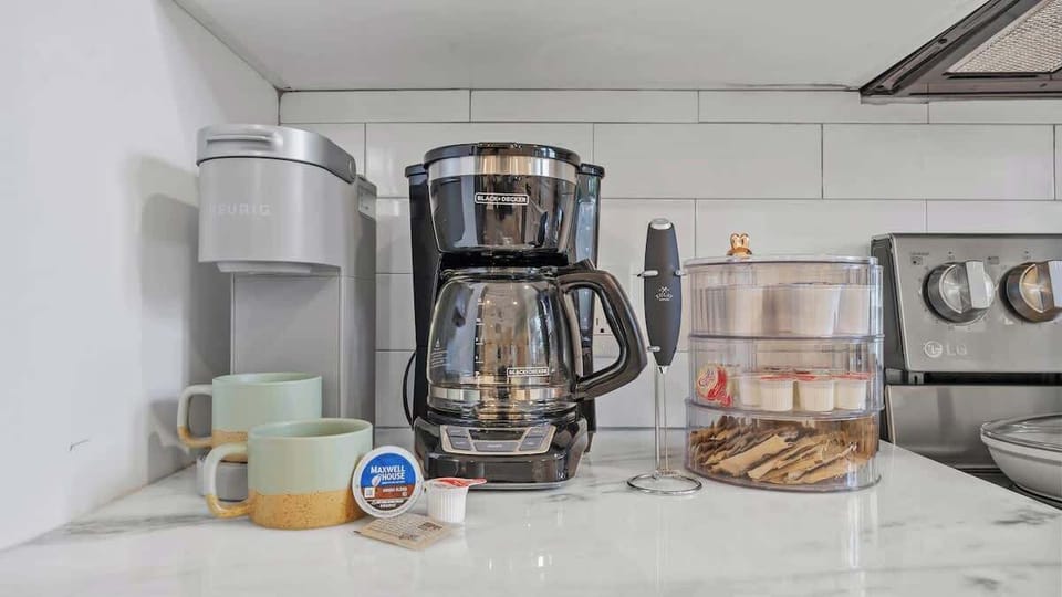 Your own little coffee bar with everything you need for a warm, comforting drink.