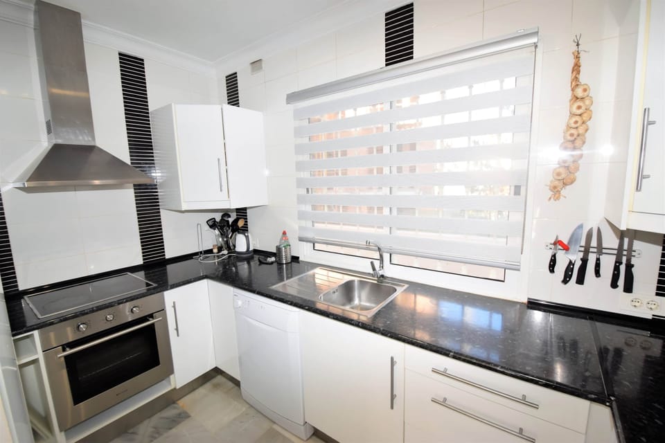 kitchen (1)