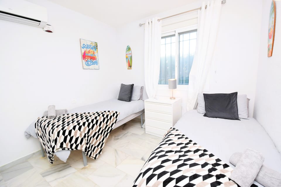 Guest bedroom
