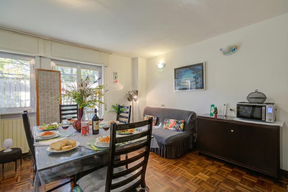 Living and dining room