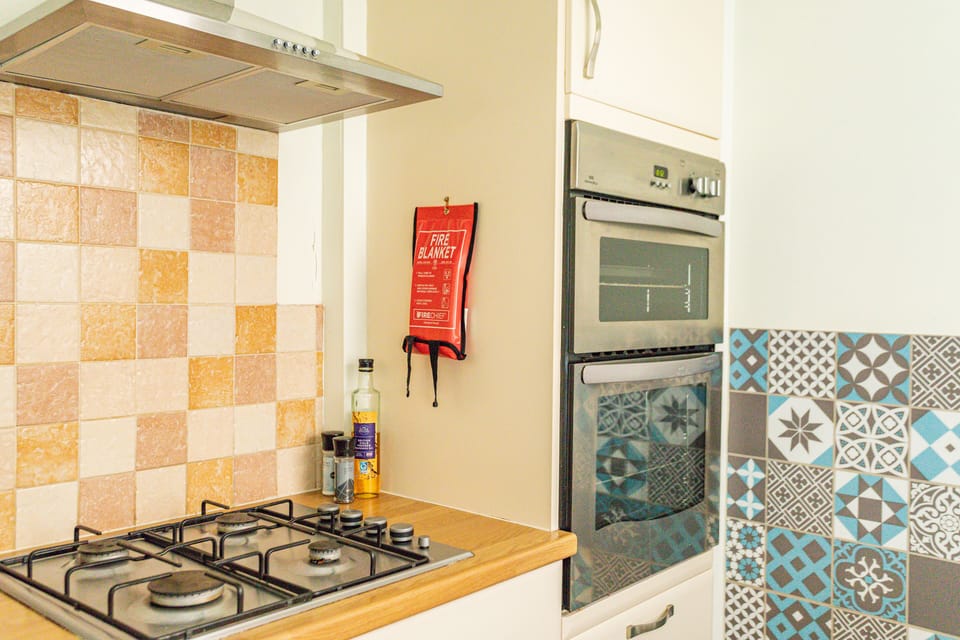 Double gas oven and hob