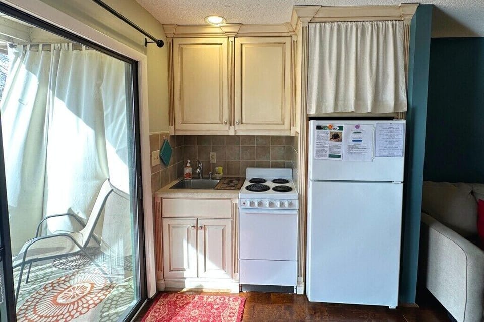 Kitchenette