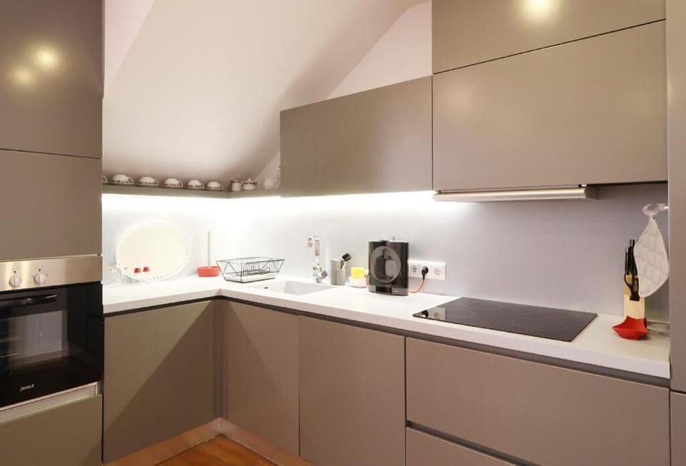 Cozinha moderna e totalmente equipada