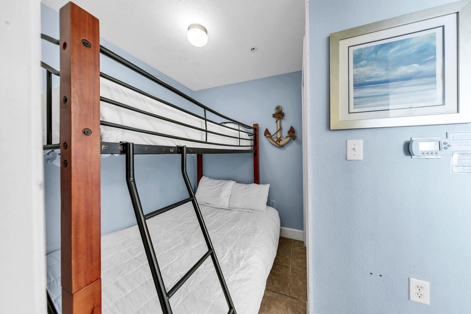 Bunk room