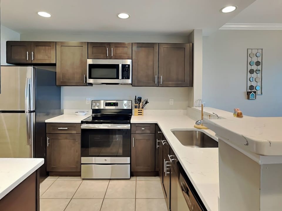 Full Kitchen