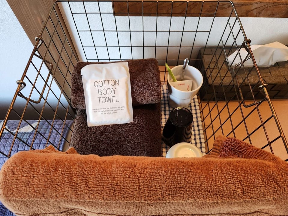 Bathroom amenities