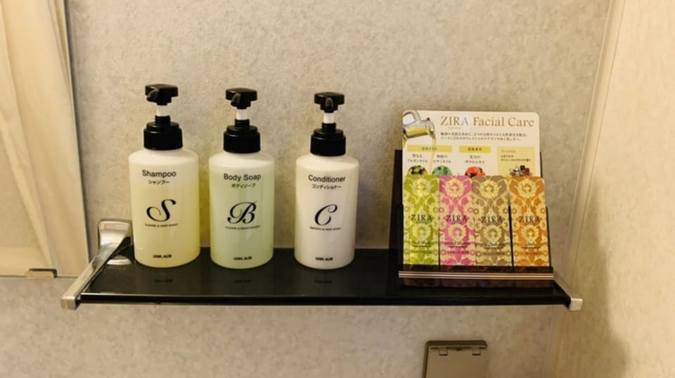 Bathroom amenities