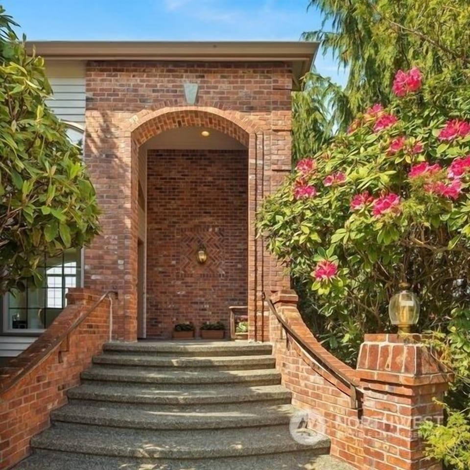 Grand staircase entry, with Smart Lock