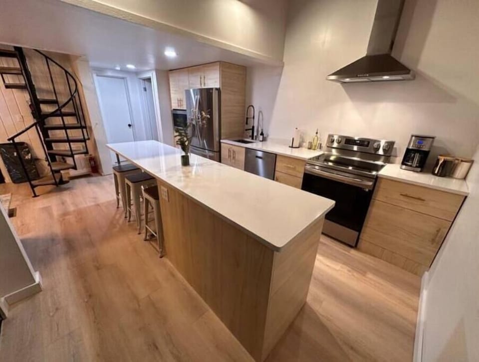 9.5' island/dining area bar. Also perfect as a work space! 