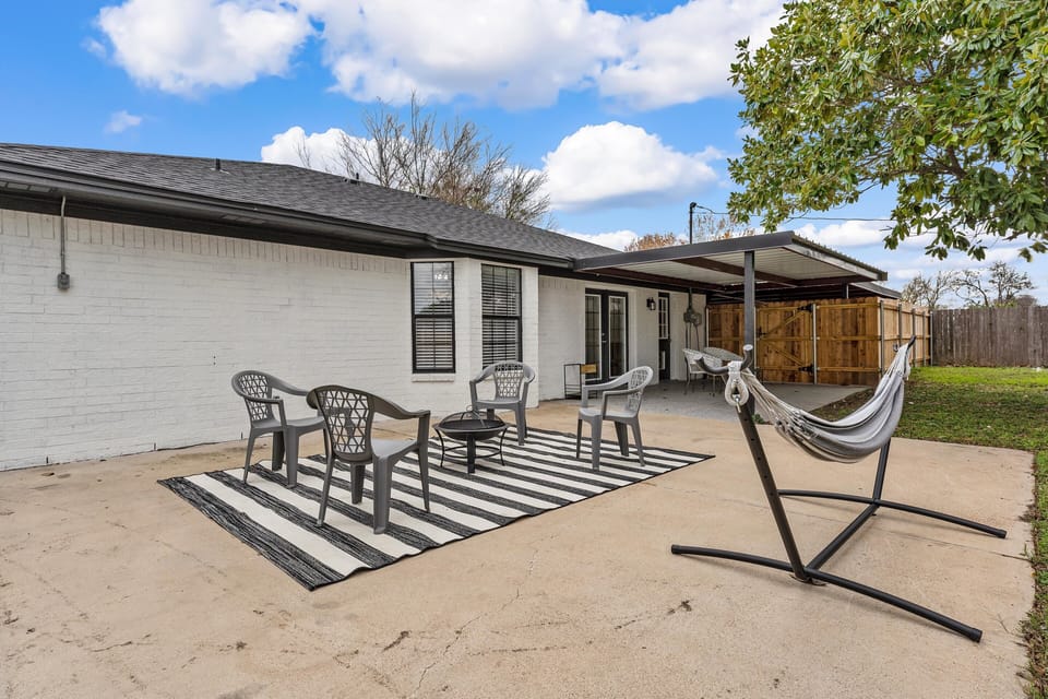 Back Patio Area with Firepit and Hammock