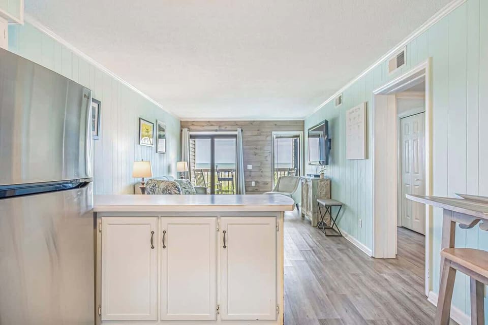 Ocean views from the kitchen! 
