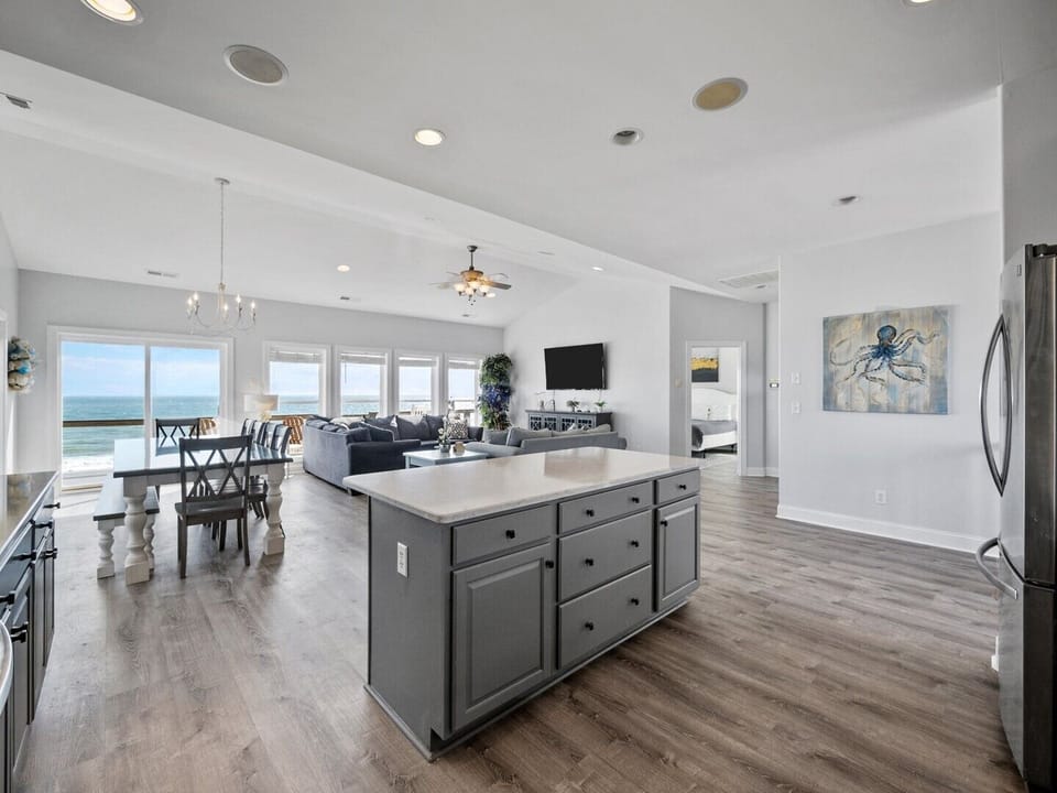Kitchen - Grand View