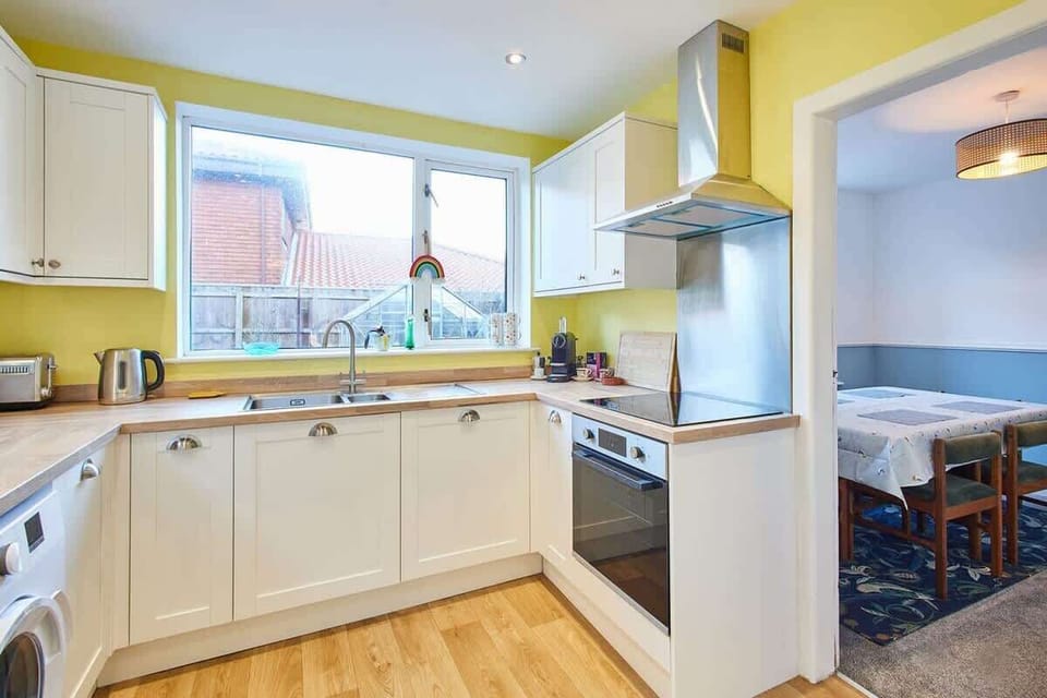 St Mark's Close, Marske-by-the-Sea - Host & Stay