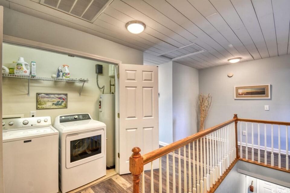 Washer/dryer -no bulky items please!