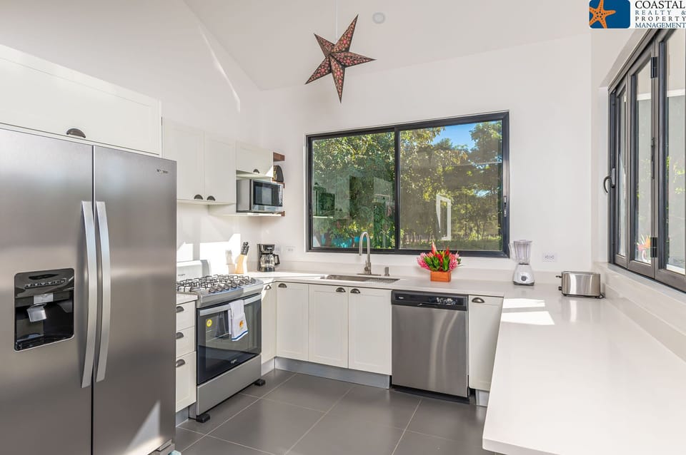 Spacious and fully equipped kitchen