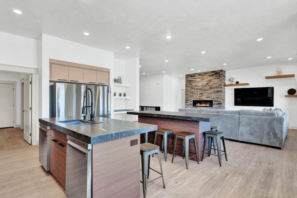 Kitchen and pen floor plan to the family room and dining.