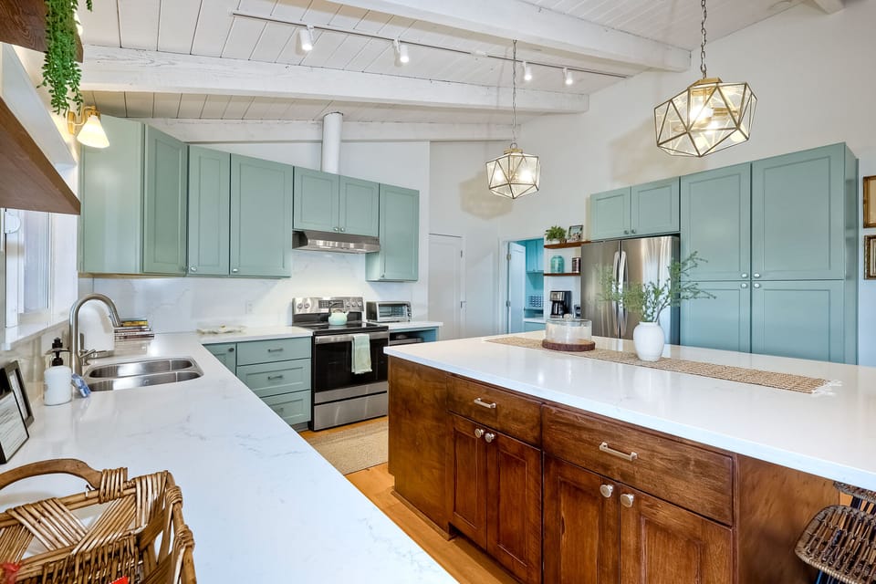 A pristine kitchen to prepare meals in for friends and family