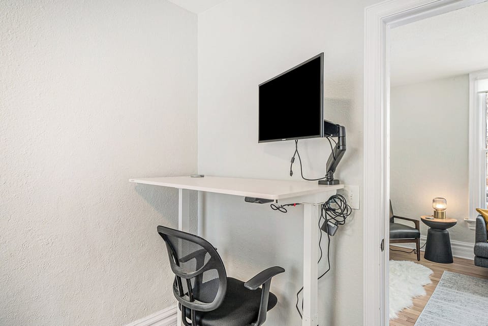 Work in style and comfort!