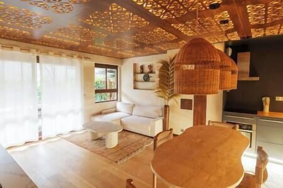 B5edc0c4 09c4 4766 93f1 f746be00f91f