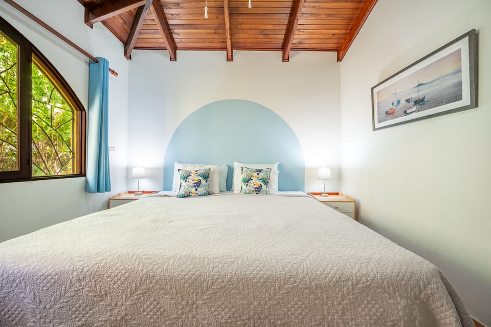 ChatGPT Take a midday siesta or simply unwind in privacy during your downtime, basking in the natural light that fills the space.