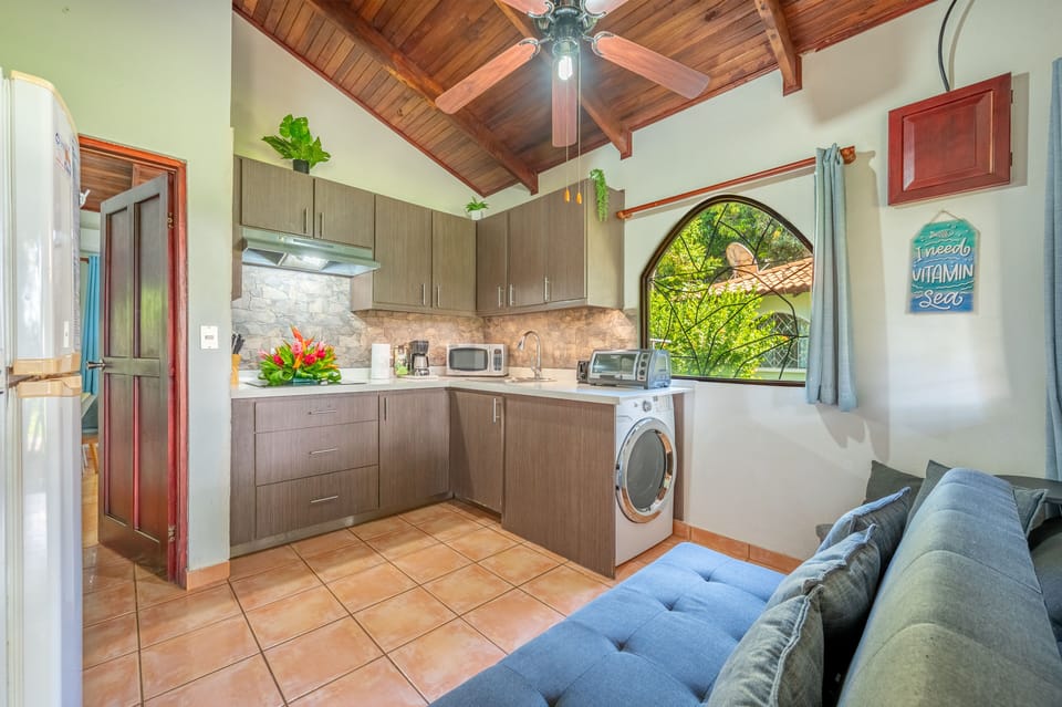 Simple and efficient, whip up any meal or beverage of your choosing in our fully functional kitchen space.
