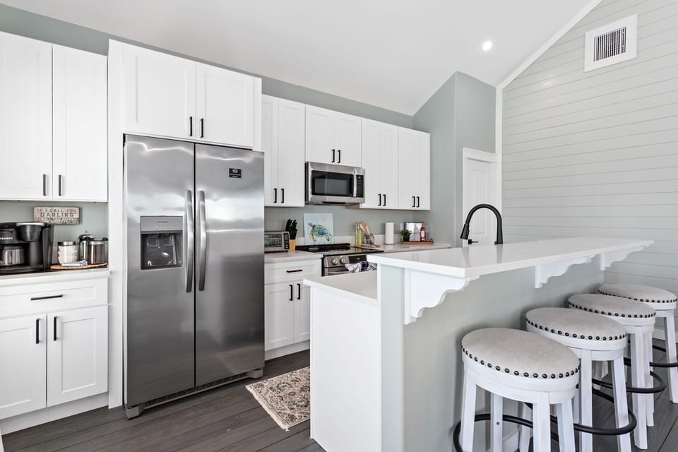 Fully stocked kitchen for preparing meals