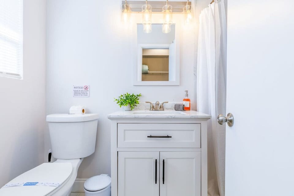 Modern bathroom