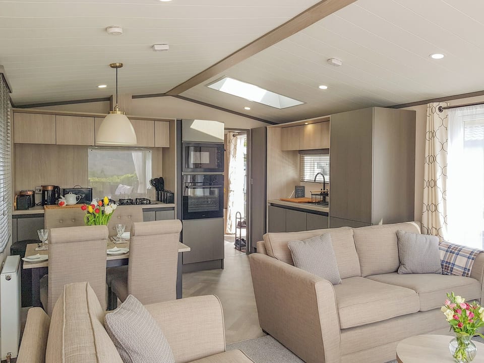 Open plan living space | Ben Vorlich Lodge, St Fillans