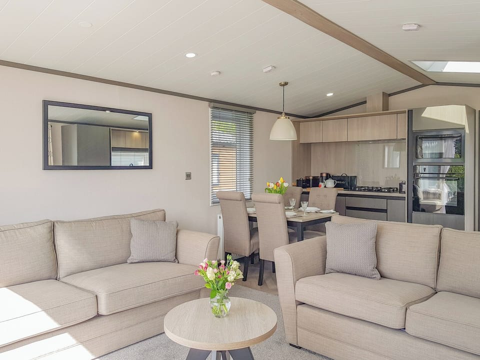 Open plan living space | Ben Vorlich Lodge, St Fillans