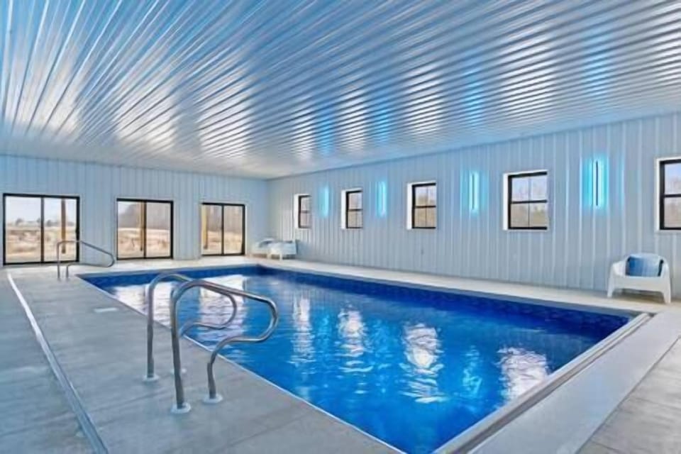 Heated Indoor Swimming pool