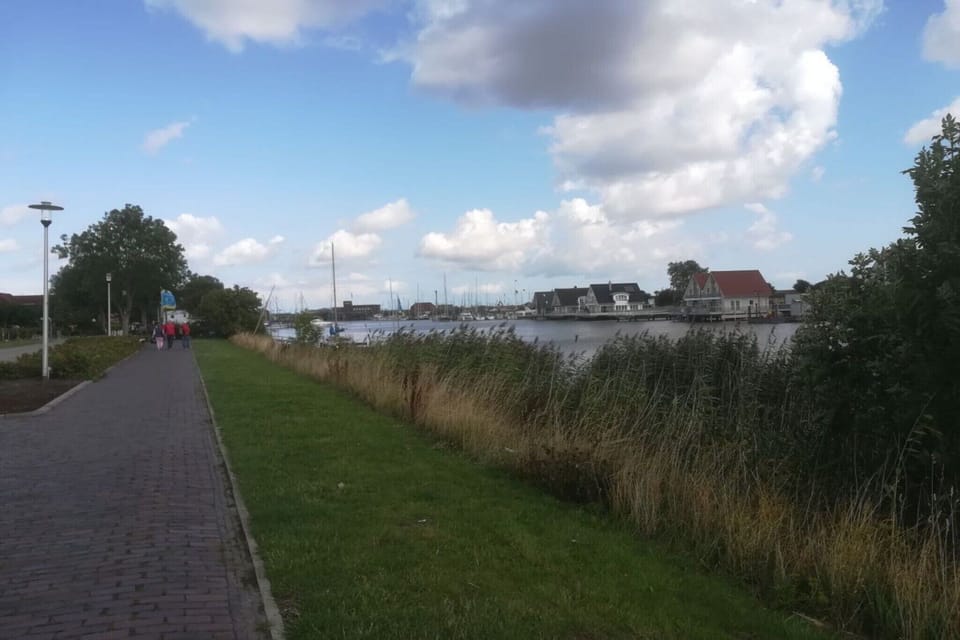 Surroundings [summer] (1-5 km)
