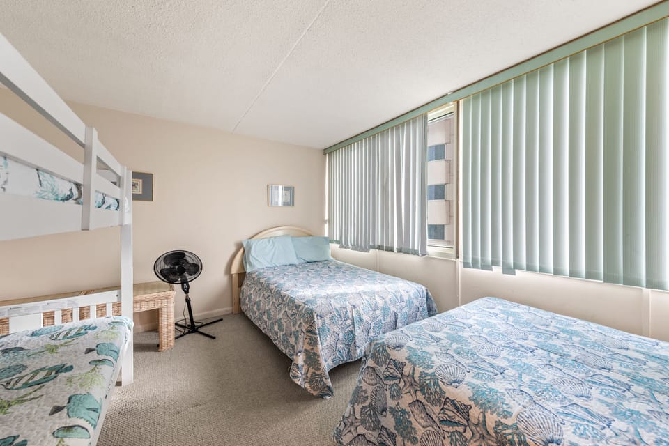 The kiddos will love hanging out in this room.