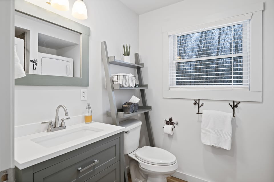Downstairs bath 