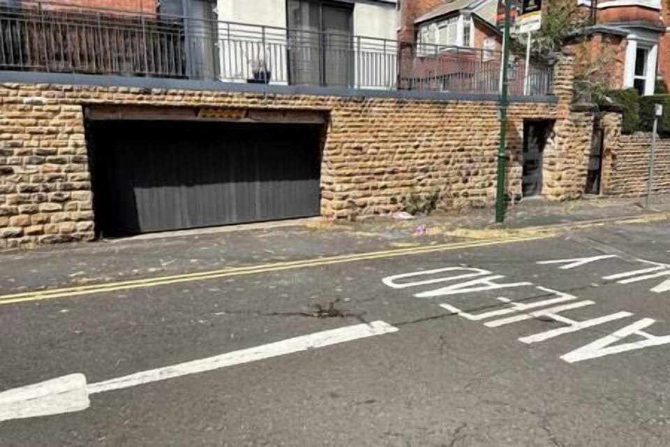 9cb795a8 0541 410e 8157 300b80477463