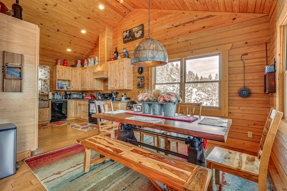 Dining Area | Dishware & Flatware Provided | Main Level